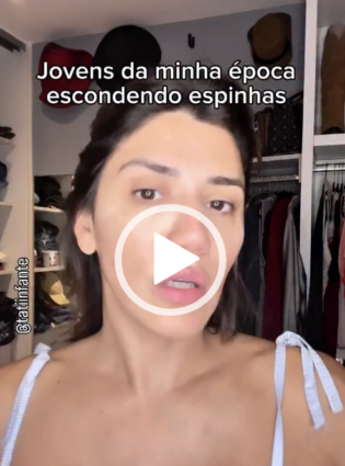 Jovens escondendo espinhas…
