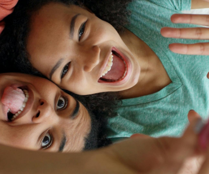 Dia do Adolescente: uma data que é de duas pessoas ao mesmo tempo